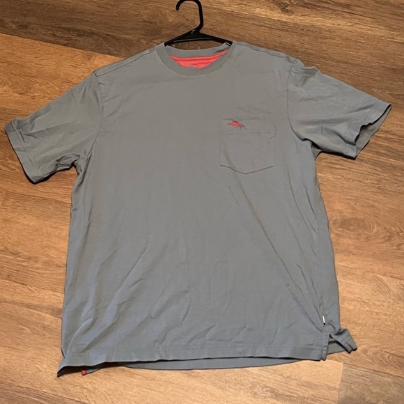 Youth Small Grey Tommy Bahama short sleeve shirt. - Picture 1 of 4